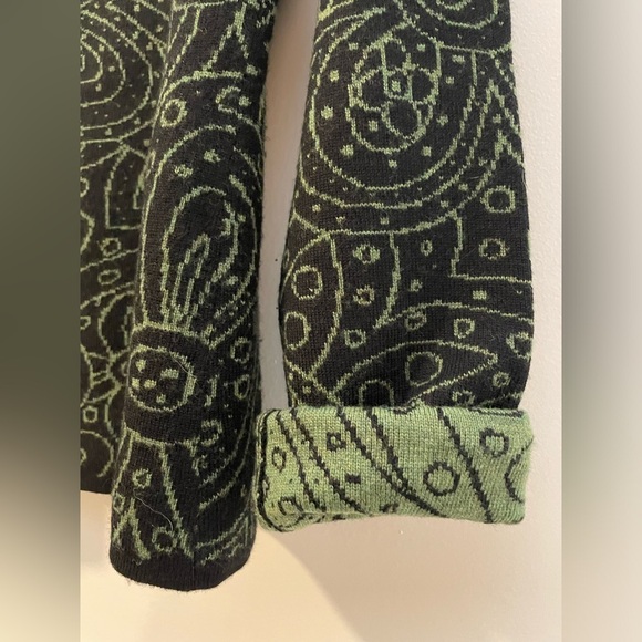 Neve Designs 100% Wool Filigree Full Zip Sweater Size Med Black/Green Nordic EUC - Picture 4 of 11